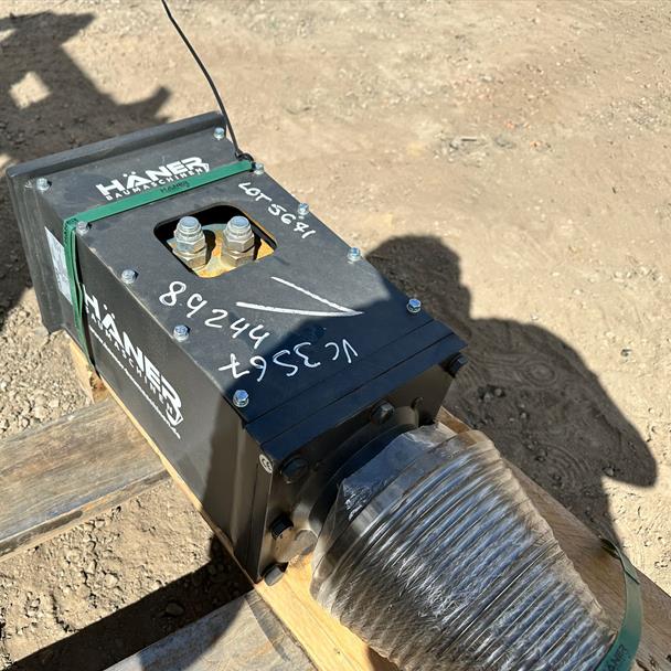 New/Unused 2024 Haner HKS120 Log/Stump Splitter