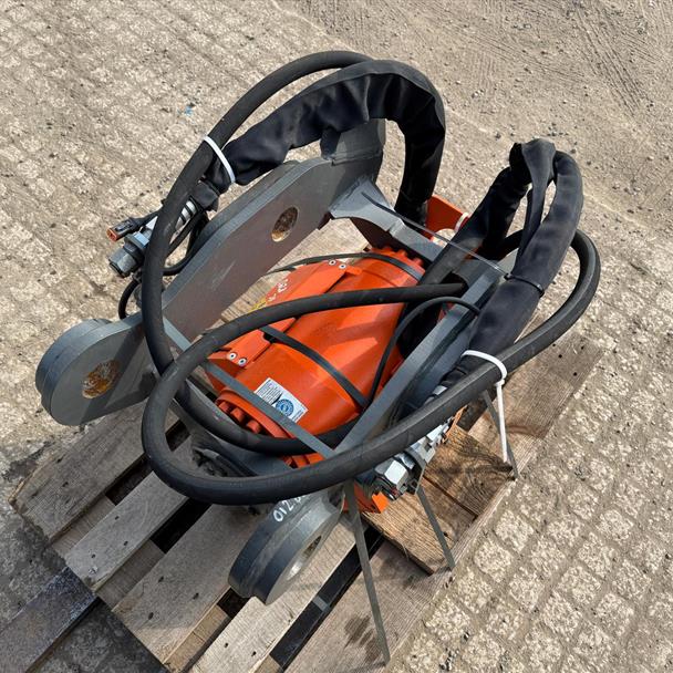 New/Unused Kinshofer Nox Tr14 Hydraulic Tiltrotator