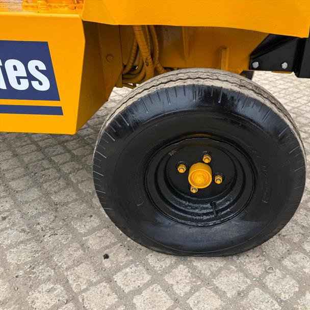 Thwaites 1.5 Ton Swivel Tip Dumper