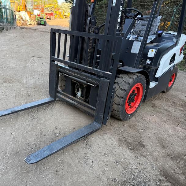 2024 Bobcat D30NX 3 Ton Diesel Counterbalance Forklift