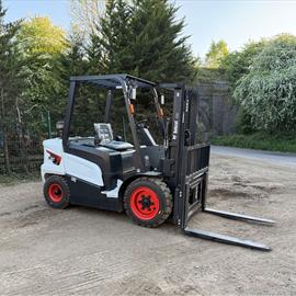 2024 Bobcat D30NX 3 Ton Diesel Counterbalance Forklift
