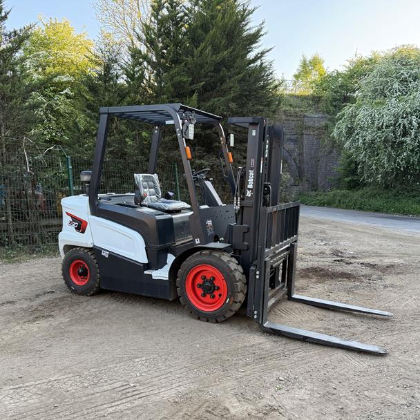 2024 Bobcat D30NX 3 Ton Diesel Counterbalance Forklift