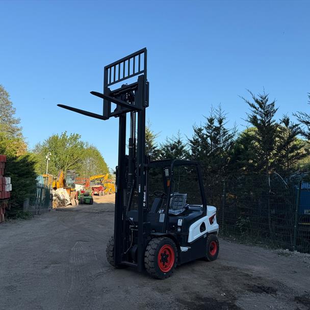 2024 Bobcat D30NX 3 Ton Diesel Counterbalance Forklift