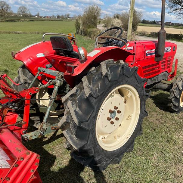 Yanmar YM2820D 28HP 4WD Compact Tractor With Yanmar