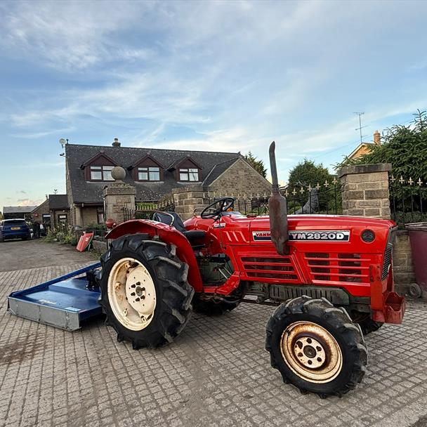 Yanmar YM2820D 28HP 4WD Compact Tractor With 2023 Kilworth Grass Topper