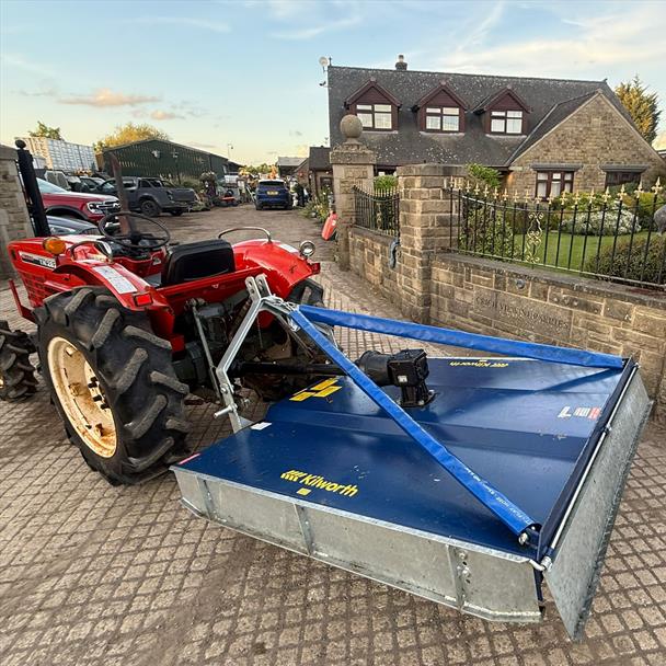 Yanmar YM2820D 28HP 4WD Compact Tractor With 2023 Kilworth Grass Topper