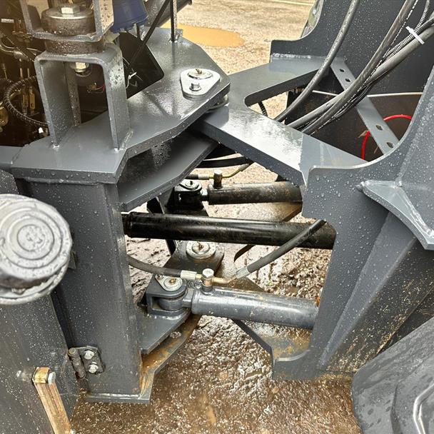 New/Unused Blanche TW36 Loading Shovel