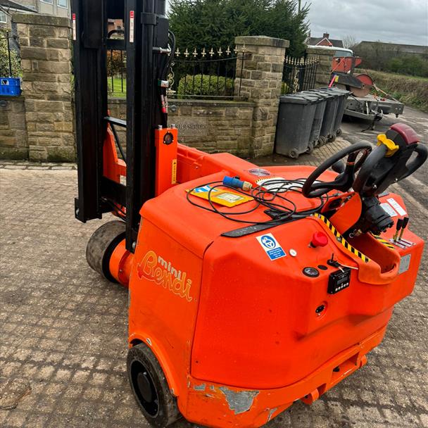 2018 Bendi Aisle Master Mini Forklift Truck