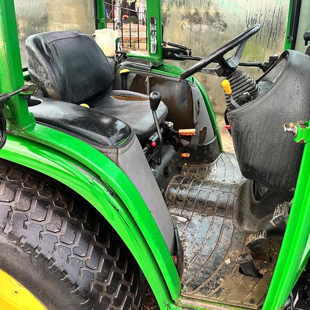 John Deere 4300 32HP 4WD Compact Tractor
