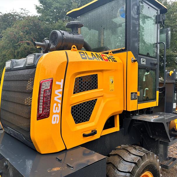New/Unused Blanche TW36 Loading Shovel