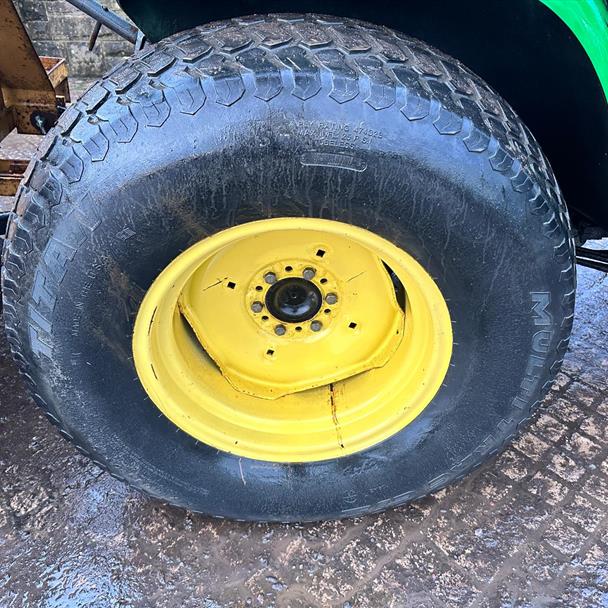 John Deere 4300 32HP 4WD Compact Tractor