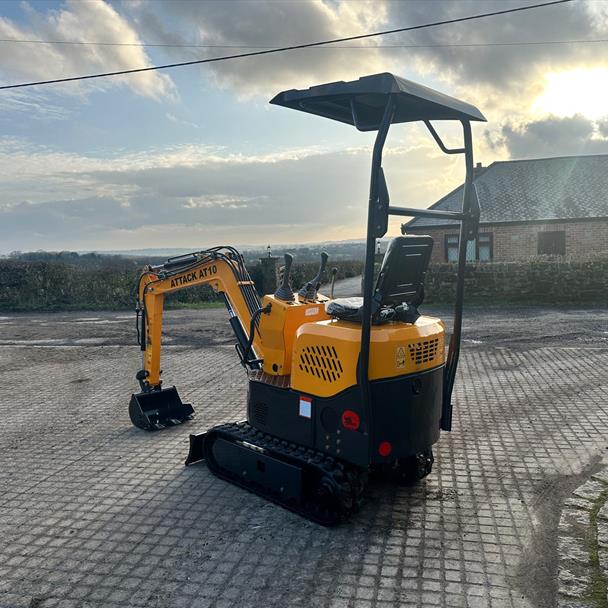 New/Unused Attack AT10 Mini Excavator