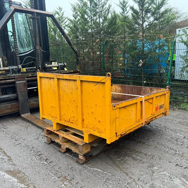 Moorka MST-300VD 3 Ton Straight Tip Dumper Skip