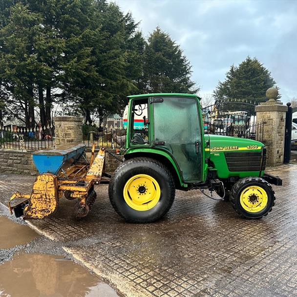 John Deere 4300 32HP 4WD Compact Tractor
