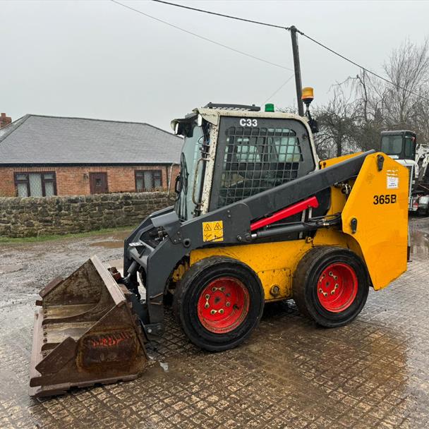 2016 Liugong 365B Wheeled Skidsteer Loader