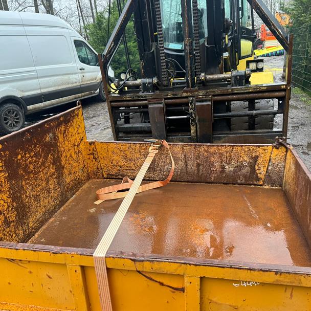 Moorka MST-300VD 3 Ton Straight Tip Dumper Skip