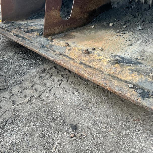 2013 Remu EE4220HB Hydraulic Screening Bucket