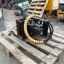 Avant Hydraulic Winch