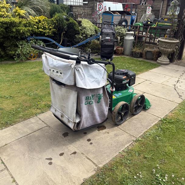 Billy Goat K-Series KV600 Vaccum Lawn Garden Collector
