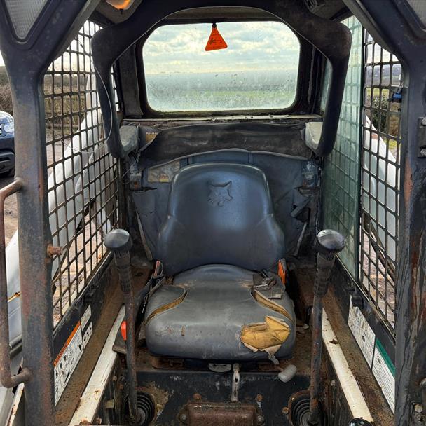 Bobcat T190 Turbo Tracked Skidsteer Loader With Muck Grab