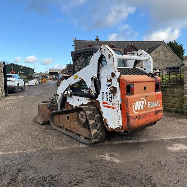 Bobcat T190 Turbo Tracked Skidsteer Loader With Muck Grab