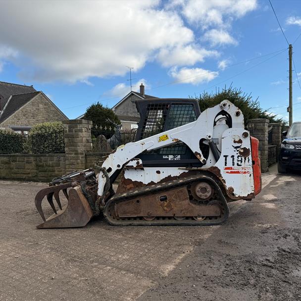 Bobcat T190 Turbo Tracked Skidsteer Loader With Muck Grab
