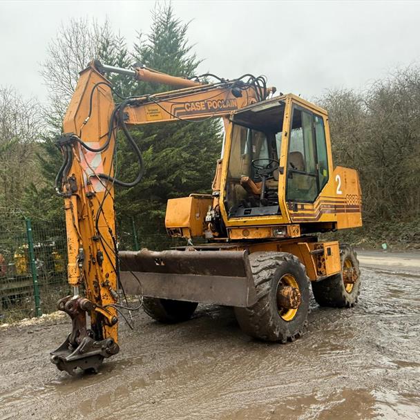 Case Poclain 688B Wheeled Excavator Rubber Duck With Blade