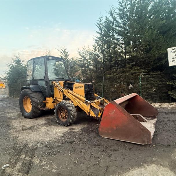 Ford 655C 4WD Loading Shovel Tractor With High Tip Bucket