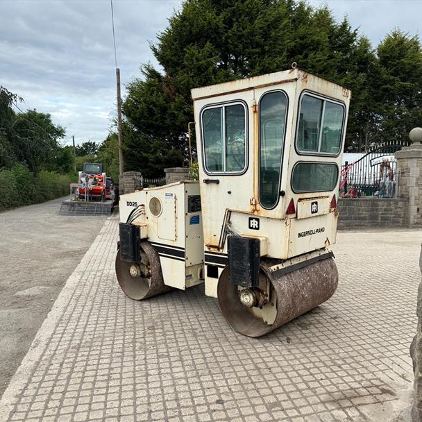 Ingersoll Rand DD-25 1200MM Diesel Twin Drum Vibrating Roller