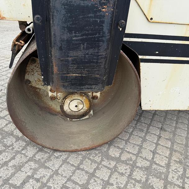 Ingersoll Rand DD-25 1200MM Diesel Twin Drum Vibrating Roller