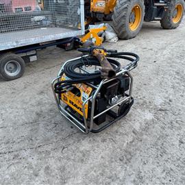 JCB Beaver Hydraulic Power Pack With Hoses And Breaker