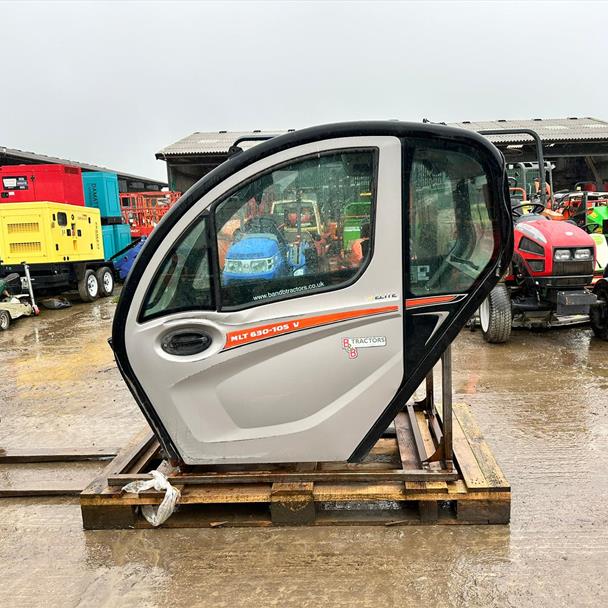 Manatou Telehandler Cab
