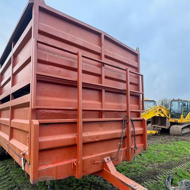 Marshall 22FT Tandem Axle Flatbed Bale/Cattle Trailer