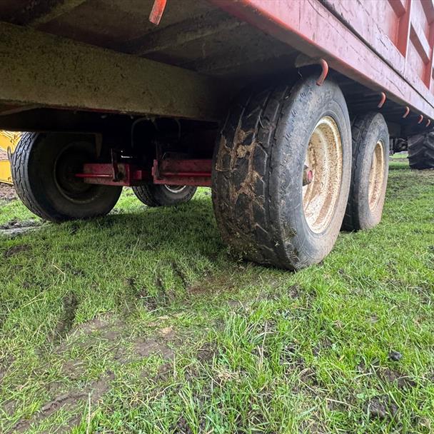 Marshall 22FT Tandem Axle Flatbed Bale/Cattle Trailer