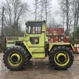 Mercedes MB-TRAC 800 4WD Tractor