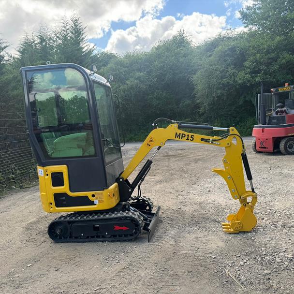 New/Unused 2024 Machpro MP15 Mini Excavator With Manual Thumb Grab