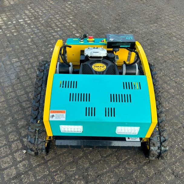 New/Unused 2024 Machpro MP-M500 Remote Controlled Tracked Bank/Slope Mower