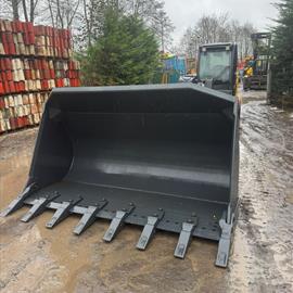 New/Unused 95" Loading Shovel Bucket