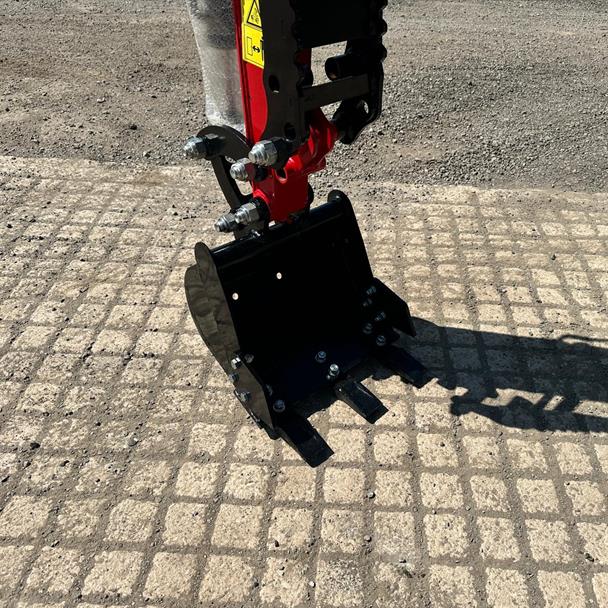 New/Unused 2024 Captor CK10C Mini Excavator With Manual Thumb Grab