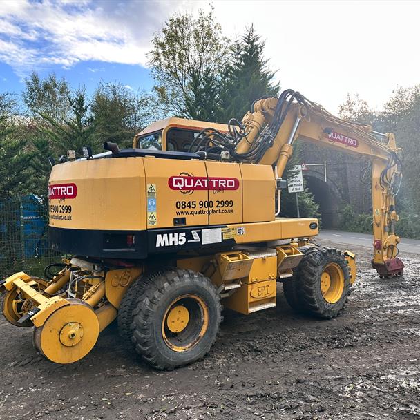 O & K MH5 Wheeled Excavator With Railway Gear, 3 Piece Boom And Hydraulic Jack Legs