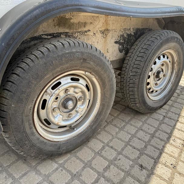 Twin Axel Box Trailer