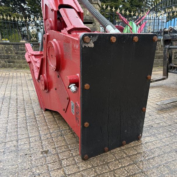 2025 excavator for sale in Pilsley, Chesterfield — photo 3