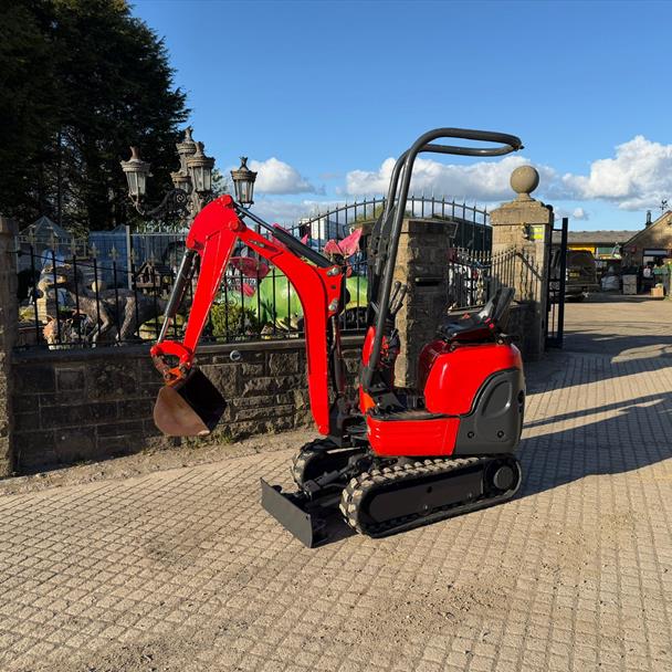 2013 Kubota excavator for sale in Pilsley, Chesterfield — photo 2