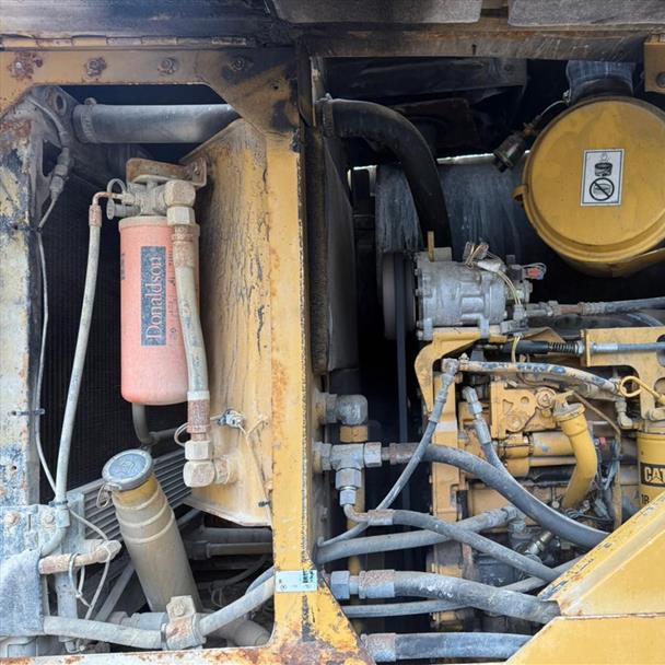 Caterpillar loader for sale in Pilsley, Chesterfield — photo 5
