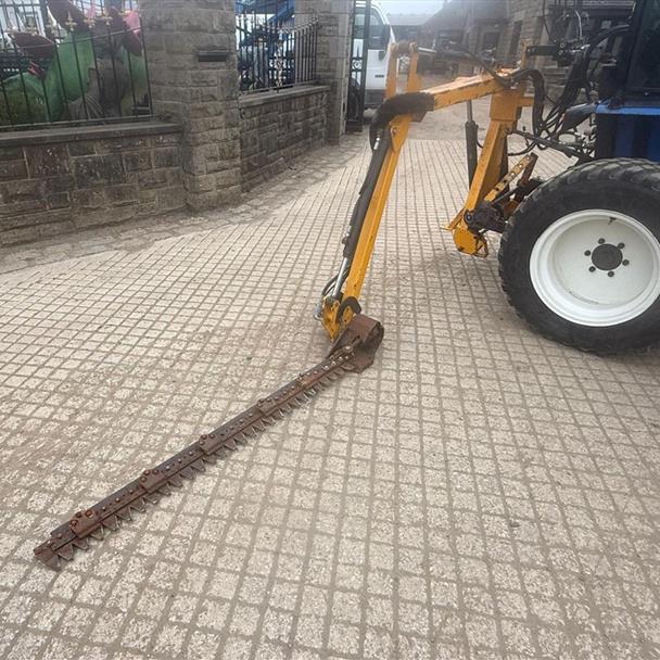 McConnel tractor for sale in Pilsley, Chesterfield — photo 2