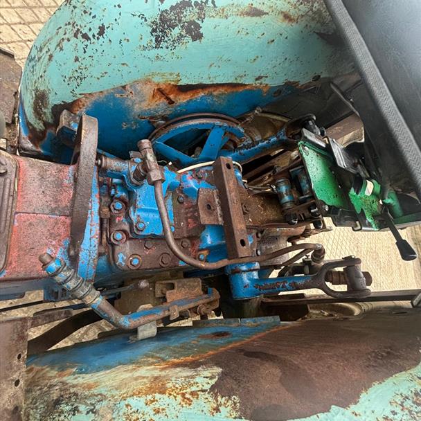 Ford tractor for sale in Pilsley, Chesterfield — photo 2