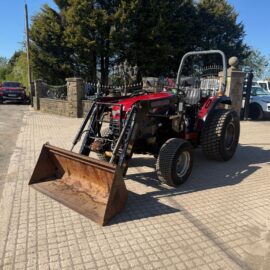 TYM T430 43HP 4WD COMPACT TRACTOR WITH FRONT LOADER AND BUCKET