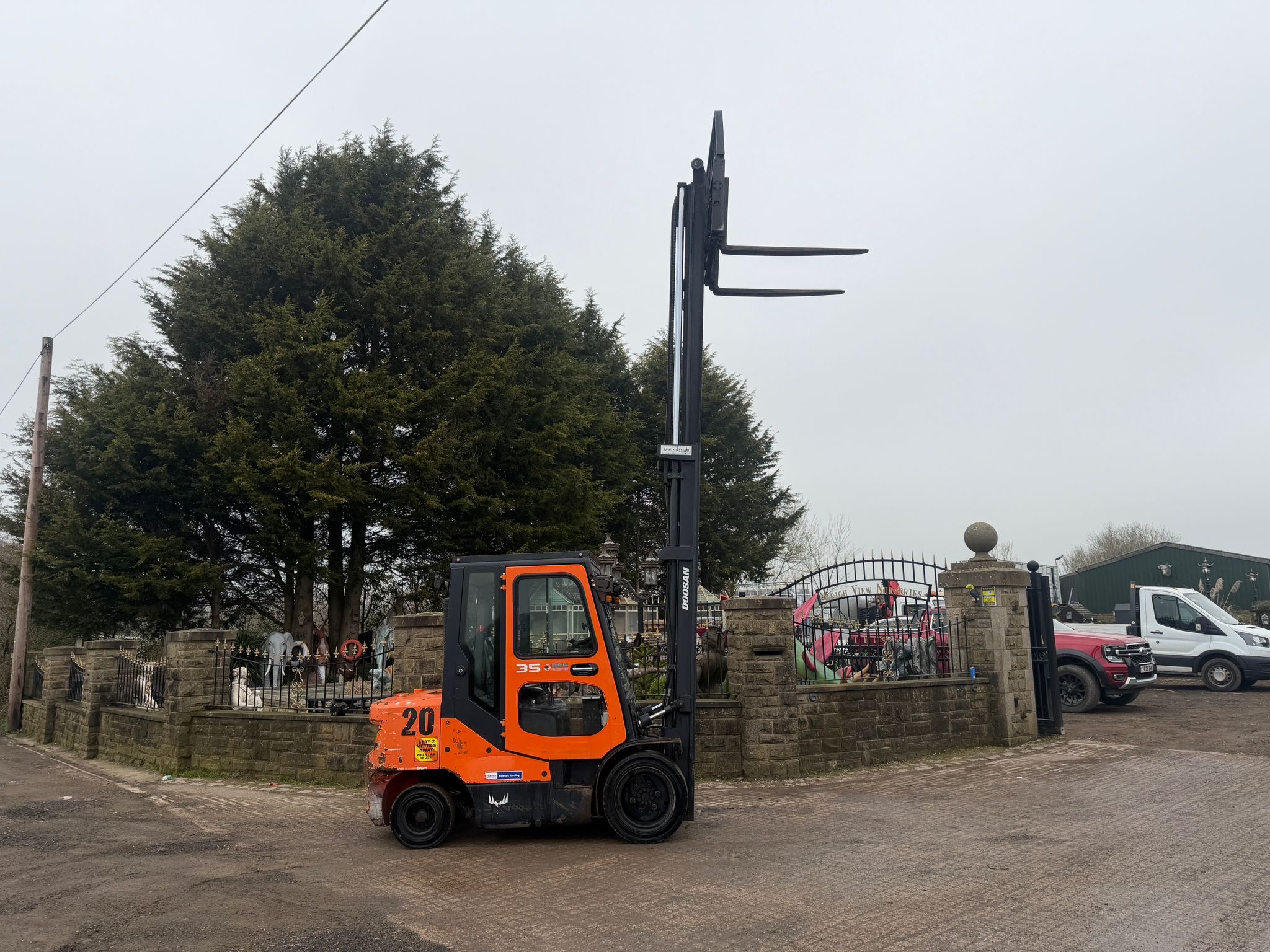 2014 Doosan forklift for sale in Pilsley, Chesterfield — photo 12
