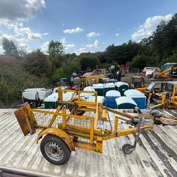 SINGLE AXLE WINCH TRAILER trailer for sale in Pilsley, Chesterfield — photo 4