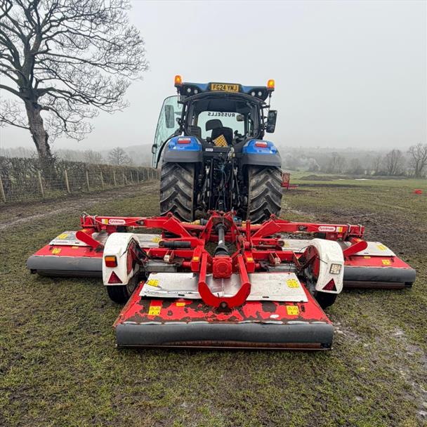 2012 mower for sale in Pilsley, Chesterfield — photo 3